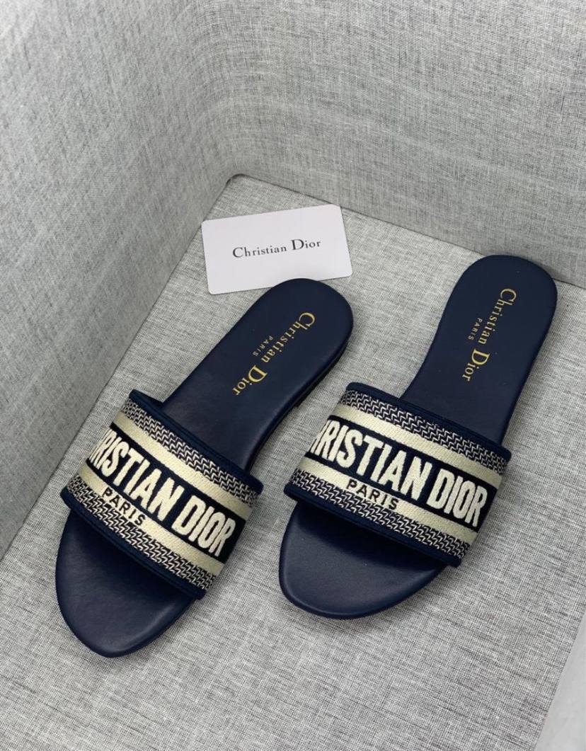 C. New Season Slipper